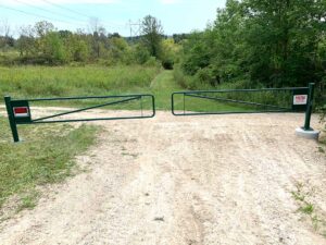Driveway Entrance Barrier Gate (Manual Swing) Double Gate